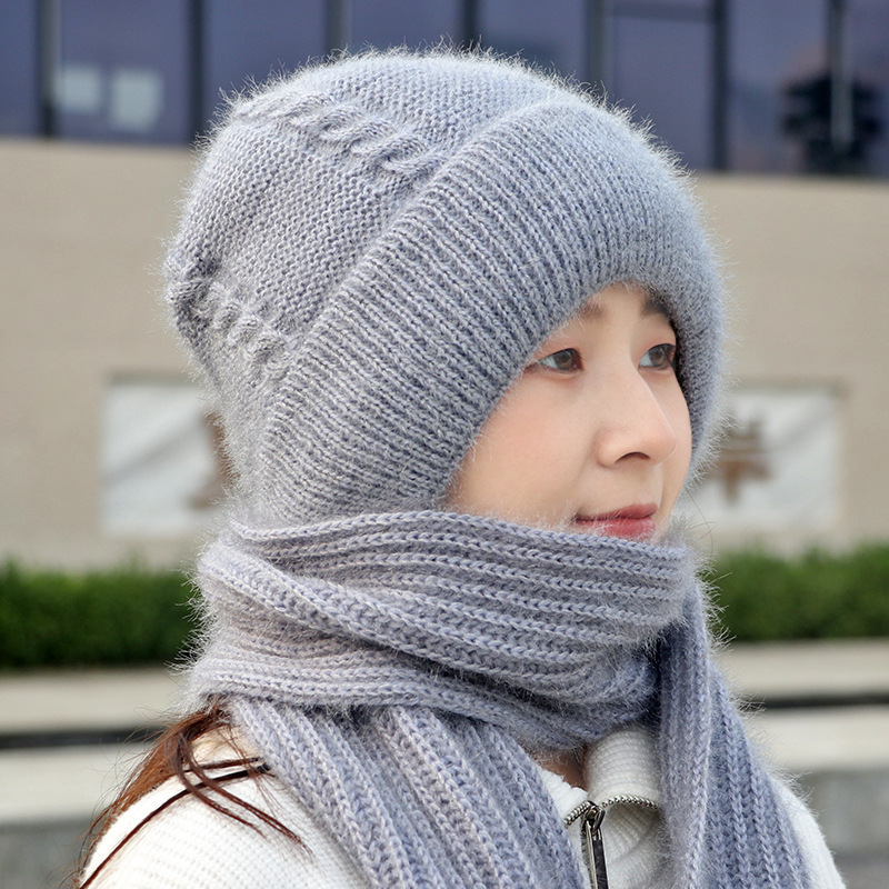 👒 2-in-1 Hooded Knit Hat with Neck Warmer—Thick Knit, Windproof and Warm 🧣