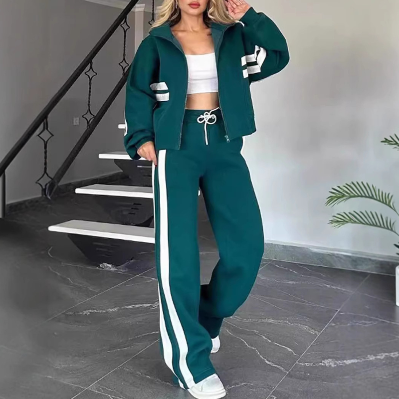 🌸Women's Stripe Sporty 2-Piece Set