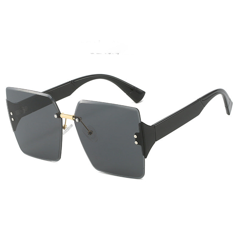 🕶️Women's Fashion Frameless Square Sunglasses