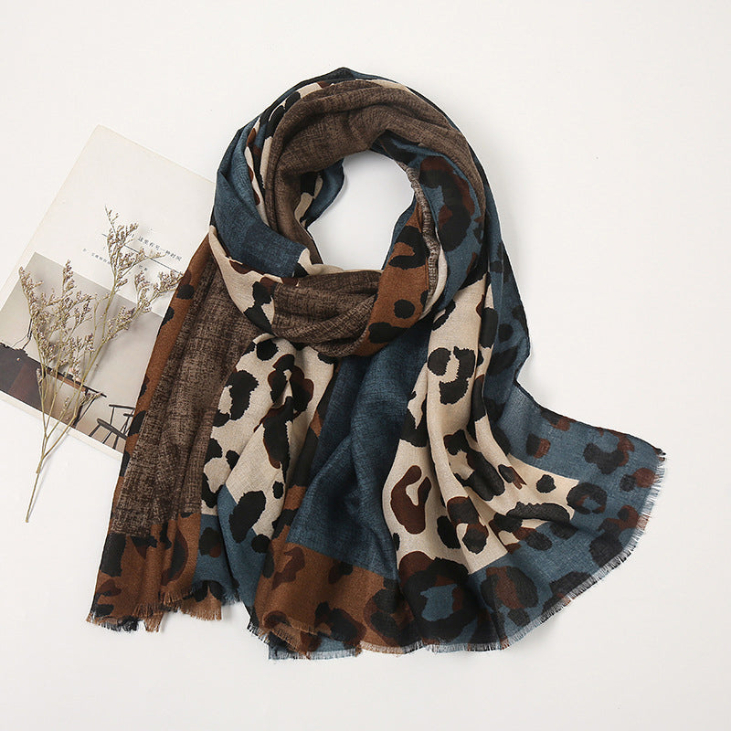 🧣 Easy Styling, Featherlight Comfort | Versatile Lightweight Leopard Print Shawl Scarf