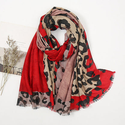 🧣 Easy Styling, Featherlight Comfort | Versatile Lightweight Leopard Print Shawl Scarf